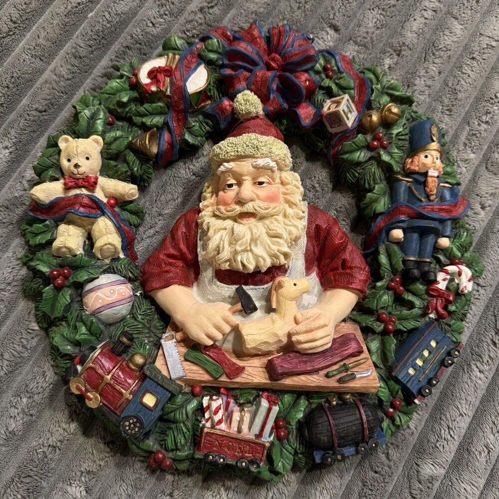 Vtge 1970s Ceramic Christmas Wreath W/Santa Working in Toy Shop Sturdy Heavy 10”